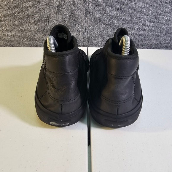 Vans‎ Chukka Low Black Leather Fleece Lined Skate Shoes Men\'s 7 Women\'s 8.5 EUC